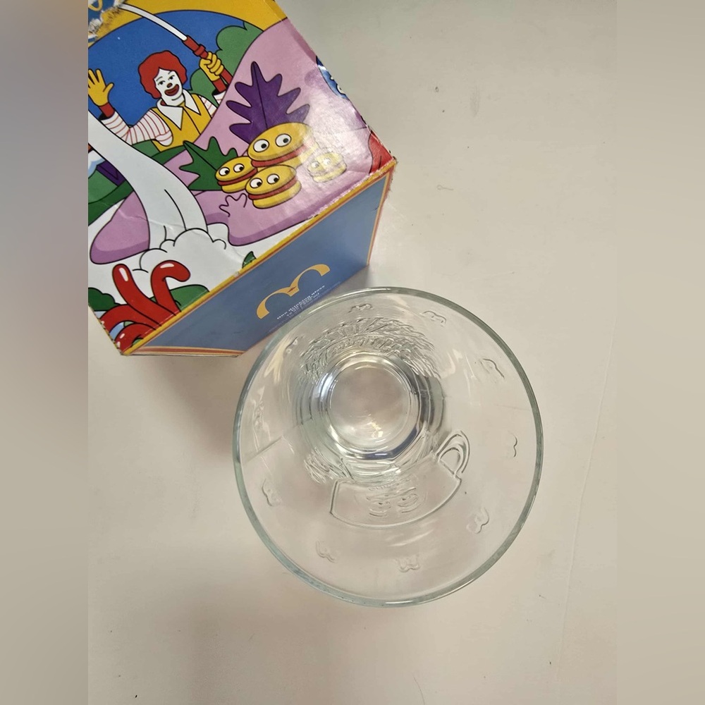 McDonald's 2024 Collector's edition glass Canadian version Grimace / Nanoblock - Picture 2 of 4